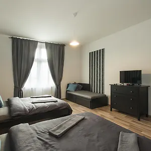 Aparthotel Neklanova ***